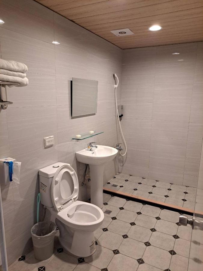 Apartamento Long House Taichung Exterior foto