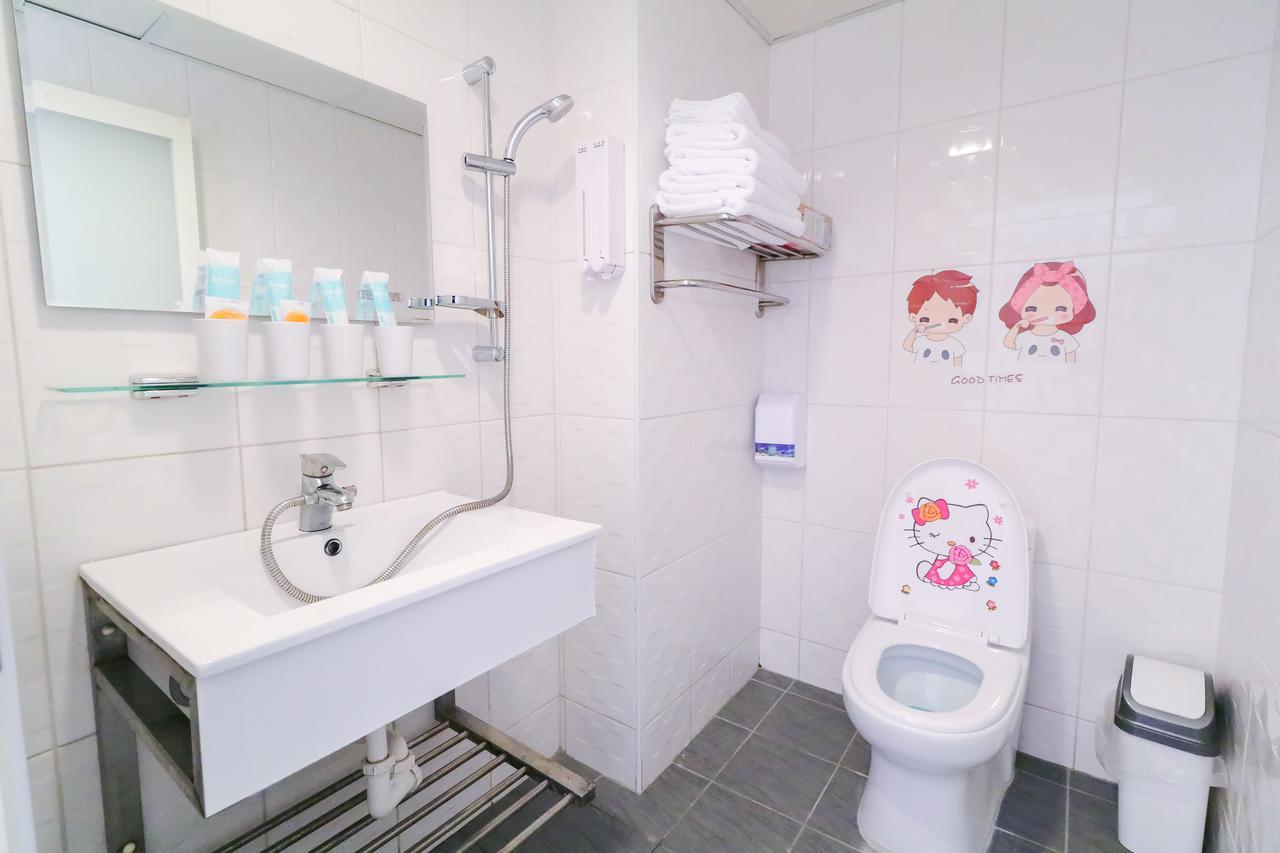 Apartamento Long House Taichung Exterior foto
